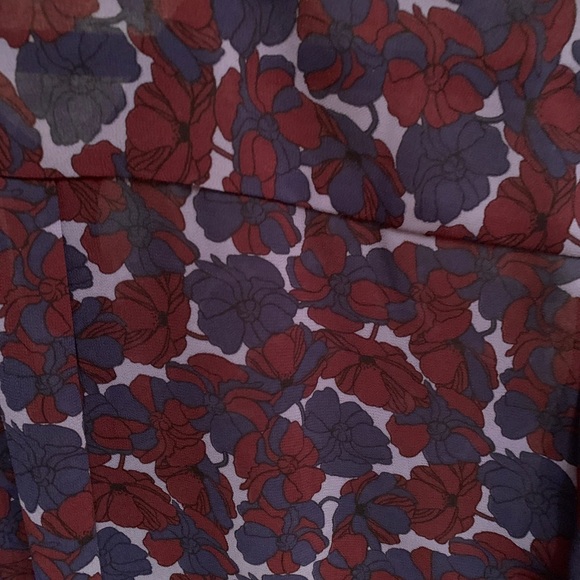 Ann Taylor sheer blouse size Medium - Picture 4 of 4